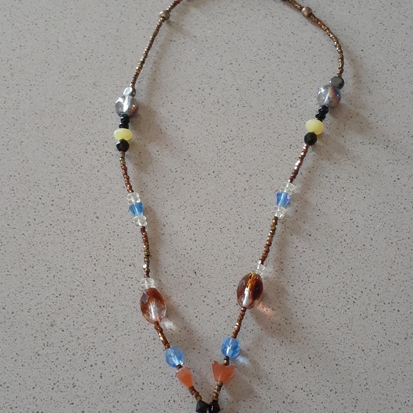 Beaded necklace with Stone Pendant - Picture 3 of 5